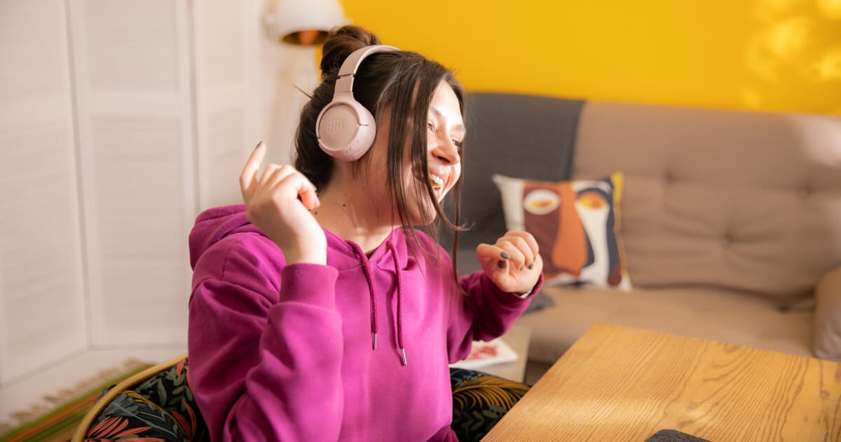 7 online tools for developing listening skills