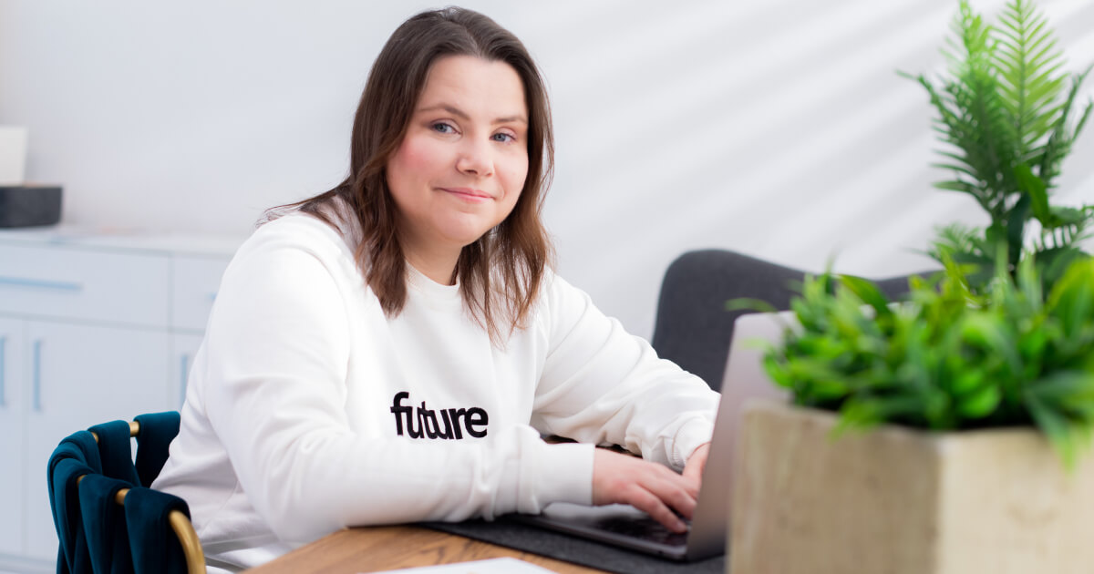 Games for Teaching and Reviewing Phrasal Verbs