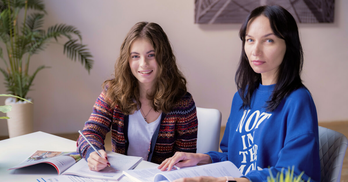 How to Teach Students to Write IELTS Task 2 Essays Using Templates?