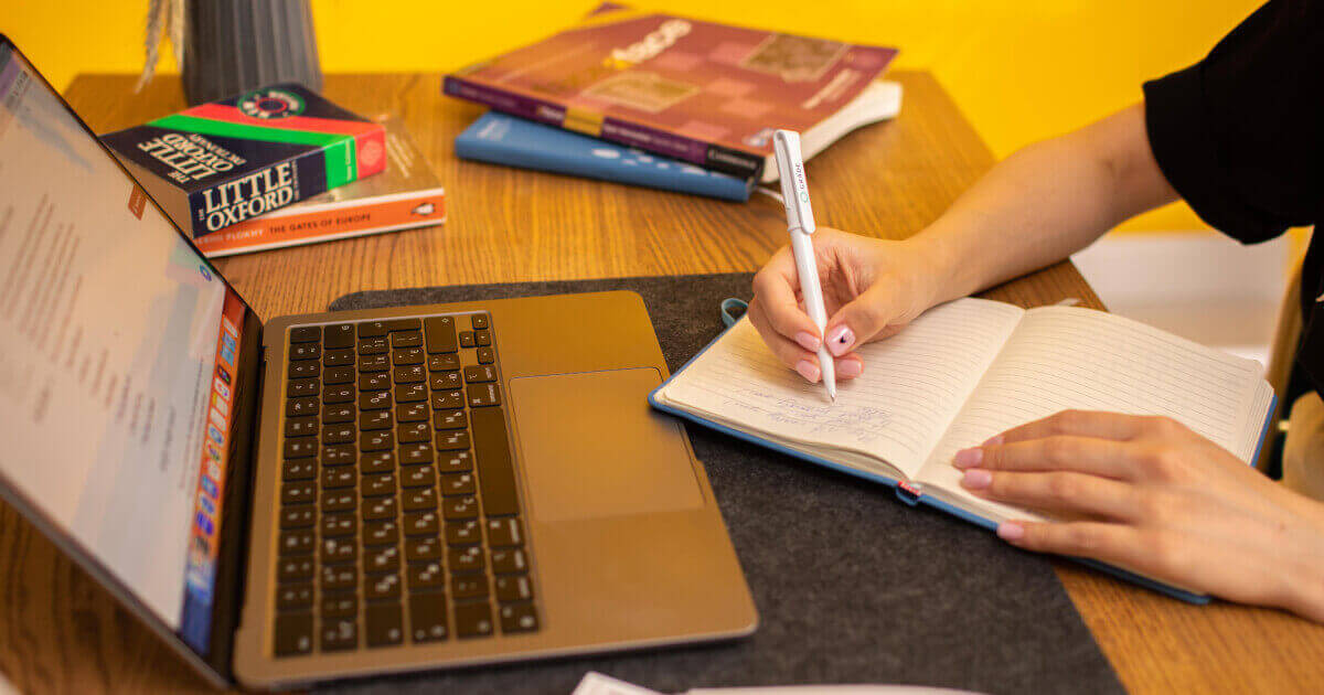 How to teach metaphors: 20+ metaphor examples for students